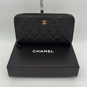 CHANEL CC GOLD HARDWARE BLACK QUILTED ZIP AROUND CAVIAR WALLET WITH BOX